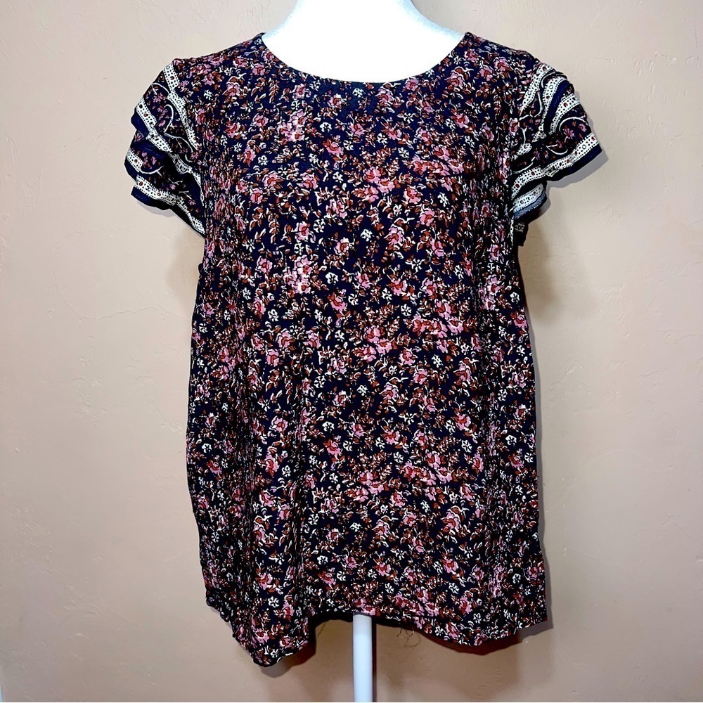Cynthia Rowley Ruffled Flutter Sleeve Gray Floral Blouse Size Small Cap Sleeve